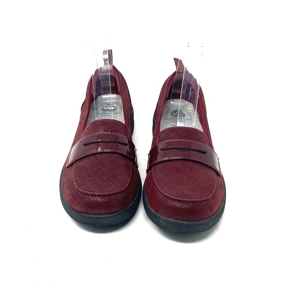 Clarks Loafers - Picture 2 of 7